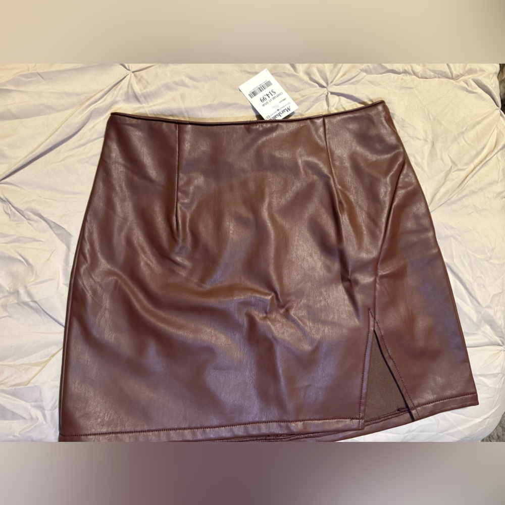 Leather brown skirt